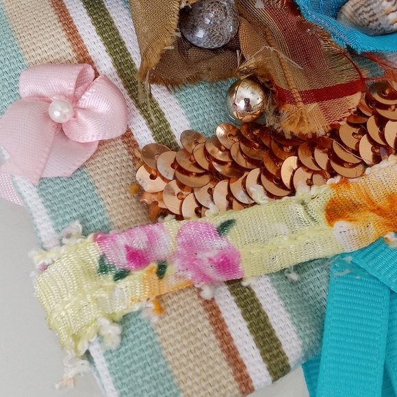 Mia Coco Crossbody Pouch - Picture 6 of 14